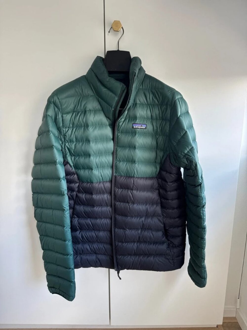 Patagonia Down Jacket Green/Black Size M